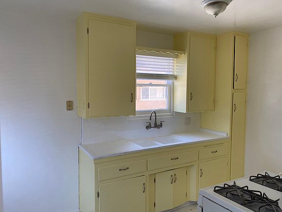 4th image of 3715 McLaughlin Ave Unit A