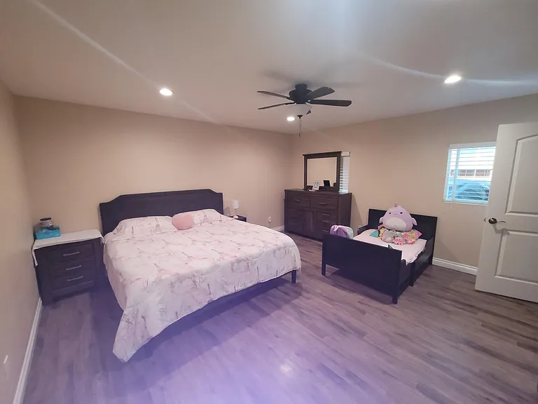 1207 N Fries Ave #B — Photo 10