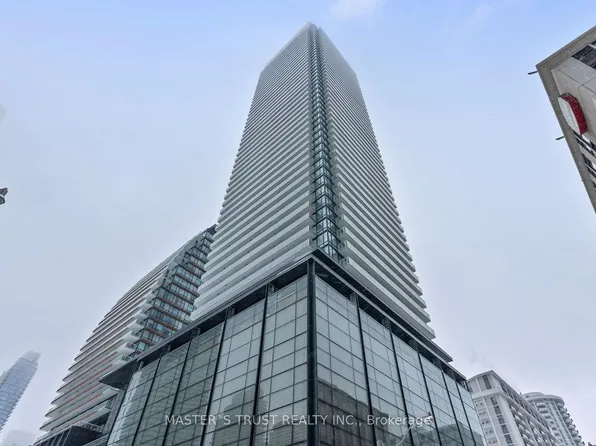 501 Yonge St, Toronto, ON
