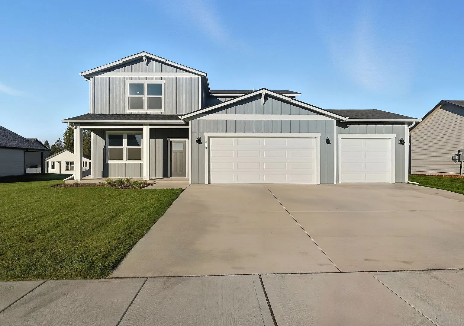 Spacious 4-Bedroom Home with Loft, 3 Baths & 3-Car Garage — Photo 1