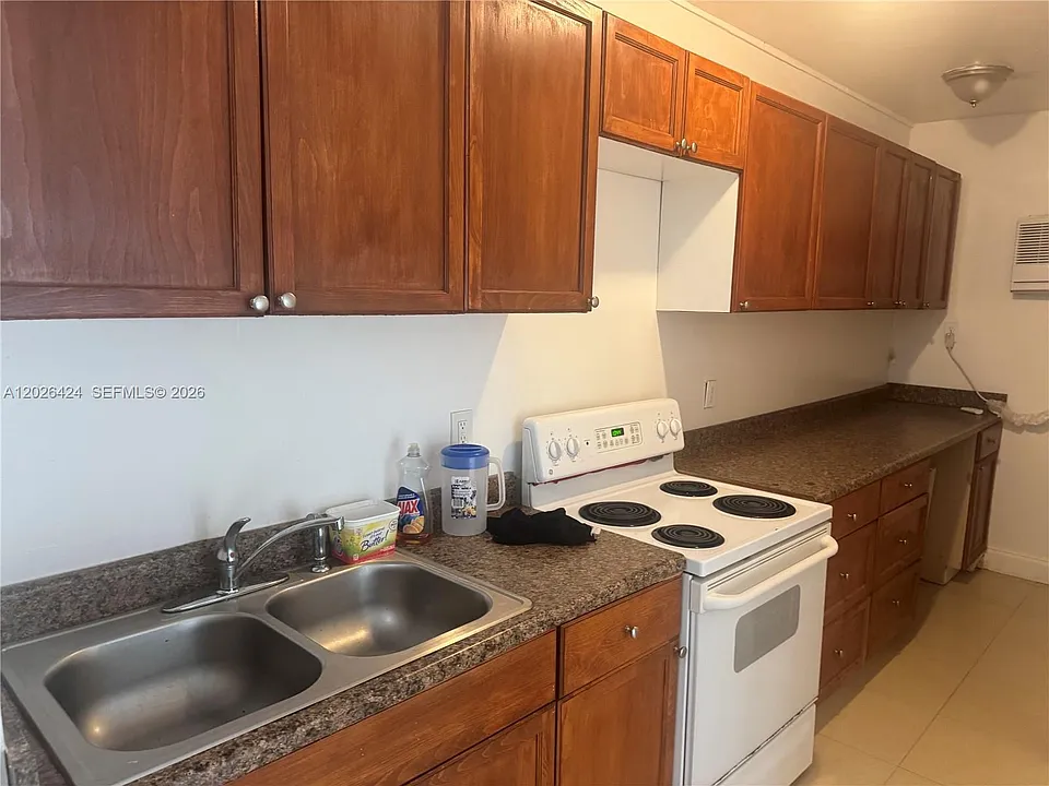 1180 NE 160th Ter #3