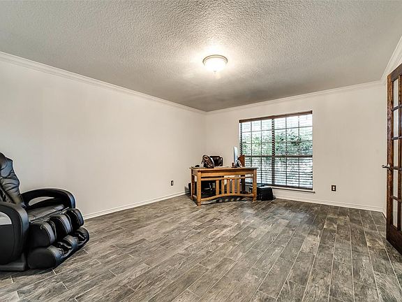 5th image of 2764 Water Oak Dr