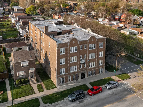 9244 S Saginaw 2626 E 93rd Chicago, IL 60617