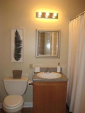4th image of 1650 Harbor Dr Unit 315