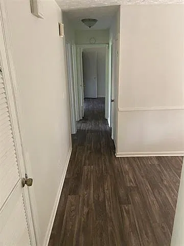 3 bed, 1.5 bath, 1028 sqft, $1,450 — Photo 4