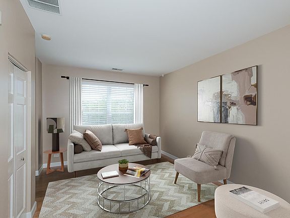 4th image of 419 Terra Springs Cir