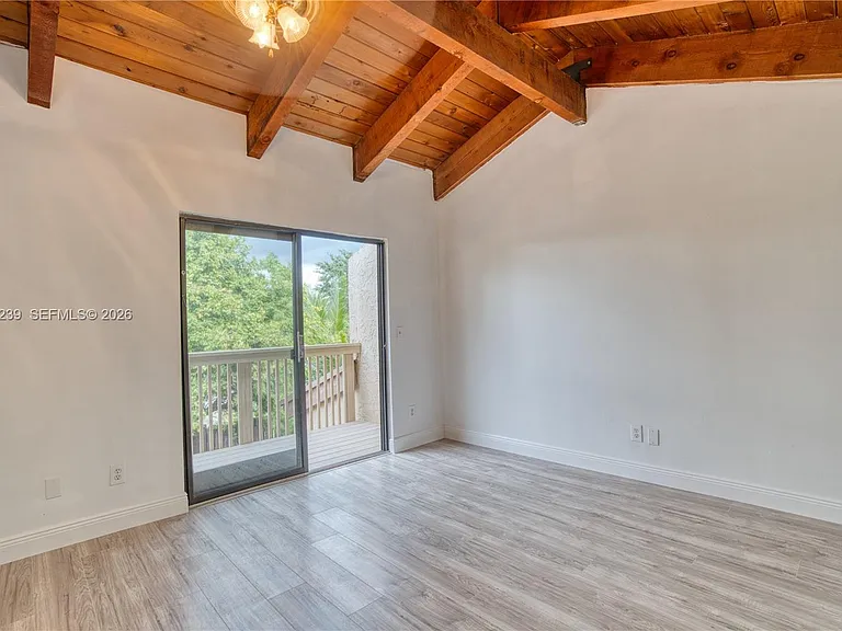 8015 SW 21st Ct #8015 — Photo 24