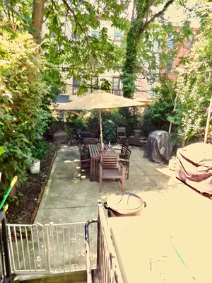 Rented by R New York | media 18