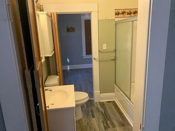 5th image of 110 W 12th St