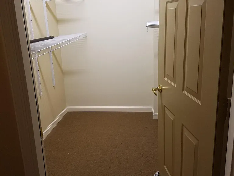 Private storage room S3