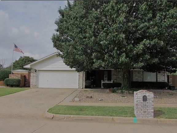 2nd image of 1600 Northcliff Ave