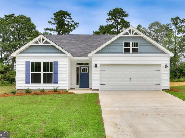 140 Foxridge Ct, Metter, GA 30439