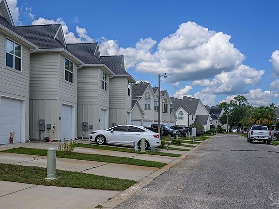 4th image of 7157 Majestic Blvd