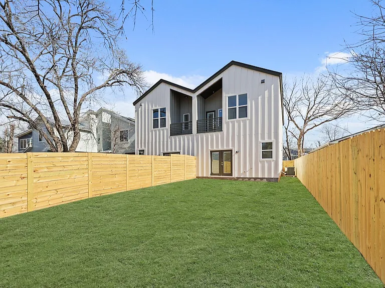 4801 Sara Dr #B — Photo 36