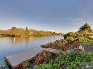 1006 Point Brown Avenue SE, Ocean Shores, WA 98569