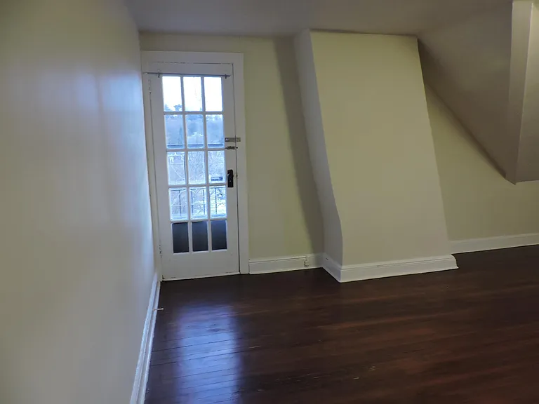 Hillside Pl — Photo 6