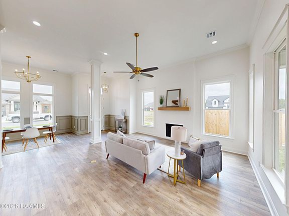 4th image of 103 Fountain Meadow Dr