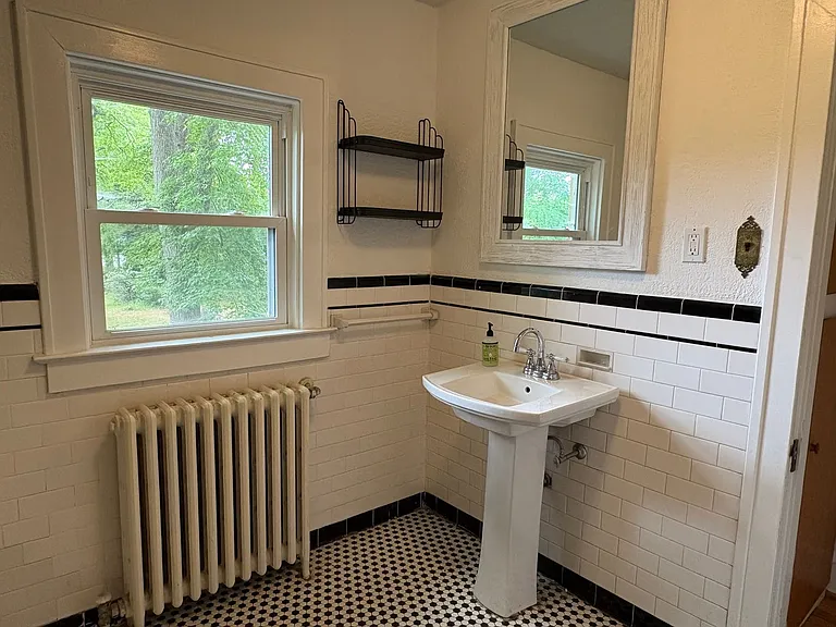 180 Cherokee Rd — Photo 24
