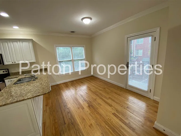 1308 Pulaski St - Inside CoC - R09009-09-12 — Photo 16