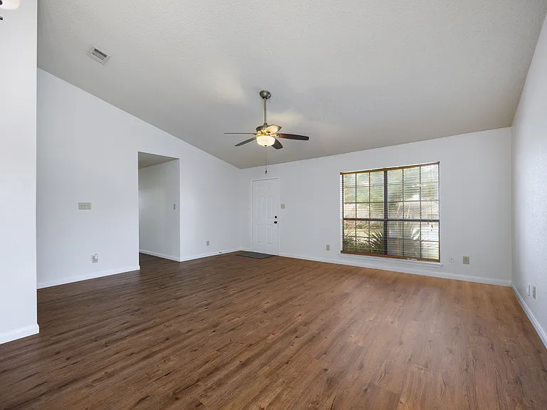 4504 Keys Dr — Photo 15