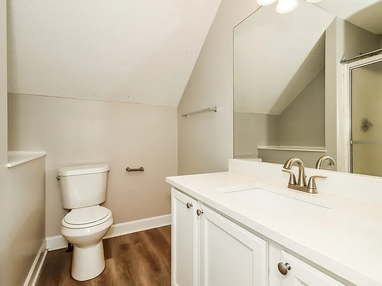 4048 Golfview Ct — Photo 13