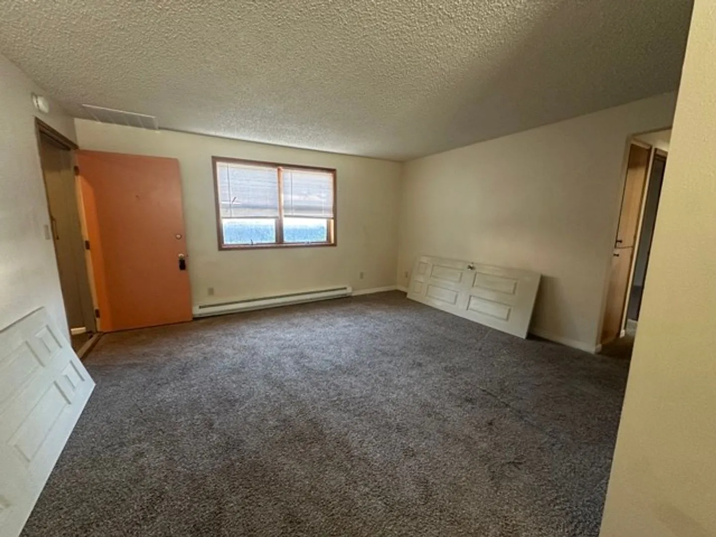 75.00 - 126 E Barker — Photo 2