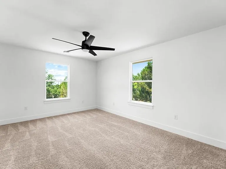 5702 Thunderbird St — Photo 14