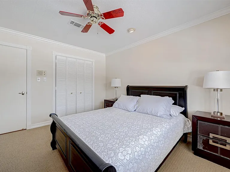 6329 Del Monte Dr #100 — Photo 29
