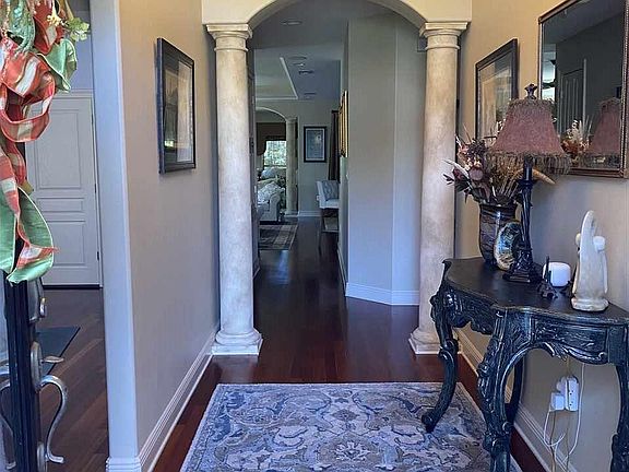 5th image of 1330 Autumn Breeze Cir
