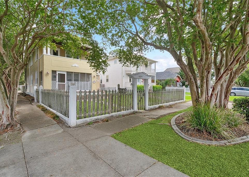 1st image of 5573 Woodlawn Pl