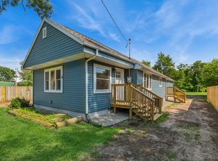 6 W Hupp Rd, La Porte, IN 46350