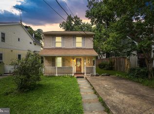 5723 8th St N, Arlington, VA 22205