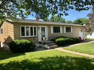 228 May Ct, Dixon, IL 61021