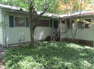 33 Colburn Dr, Poughkeepsie, NY 12603