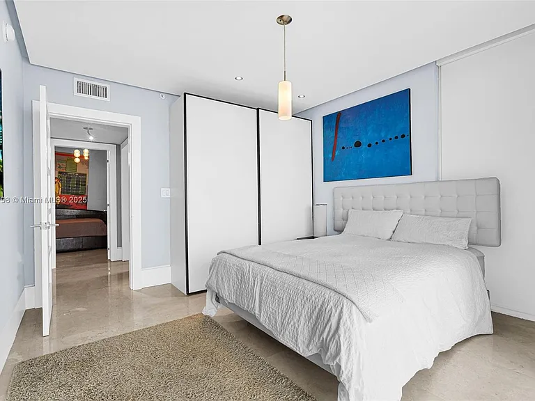 16699 Collins Ave #1103 — Photo 33