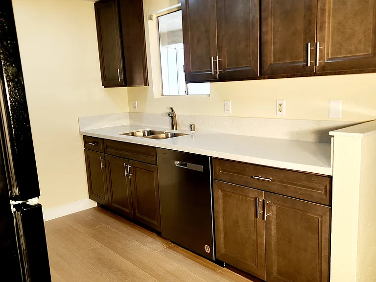 830 Broadway #27 — Photo 5