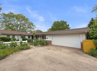 748 W Millers Rd, Des Plaines, IL 60016