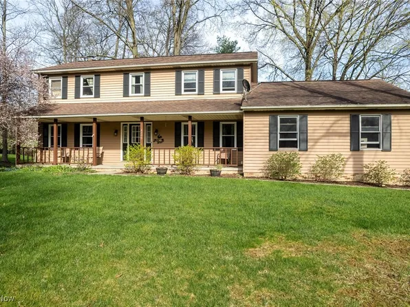 4205 Bunker Ln, Stow, OH 44224