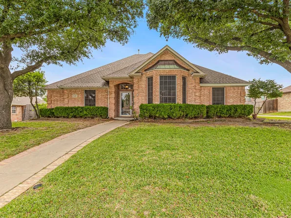 135 Paige Ln, Forney, TX 75126