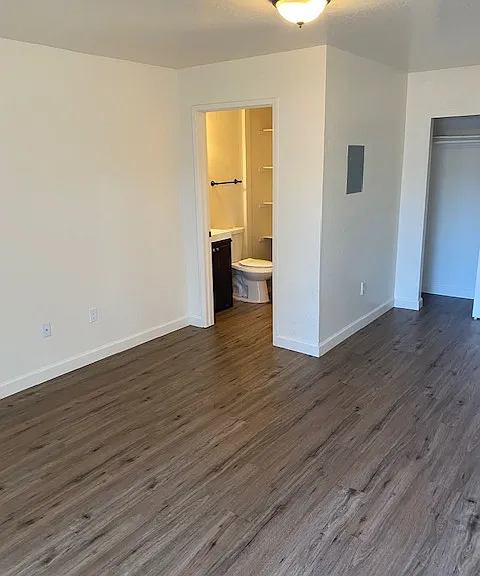 3910 Portola Dr — Photo 21
