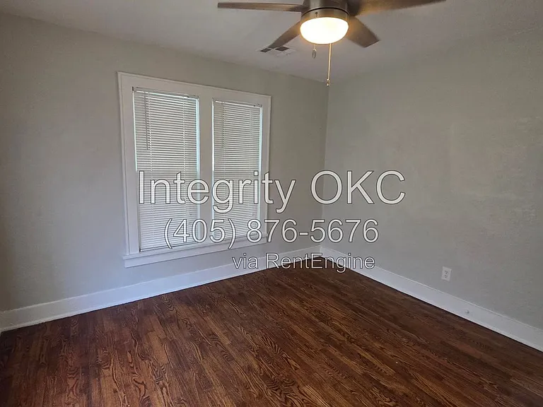 306 E Hughbert St — Photo 7