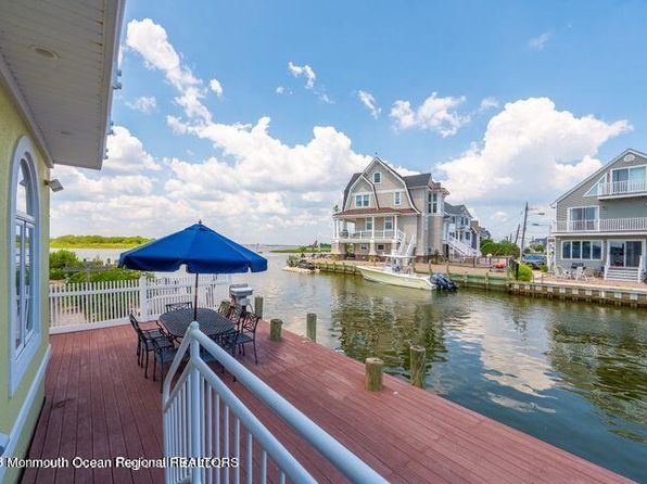 446 Eisenhower Ave #2026