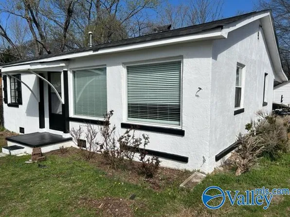 2704 Union Dr NW, Huntsville, AL 35816