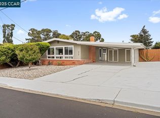 375 Summit Dr, Pinole, CA 94564