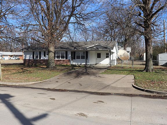 2nd image of 1300 S 13th St