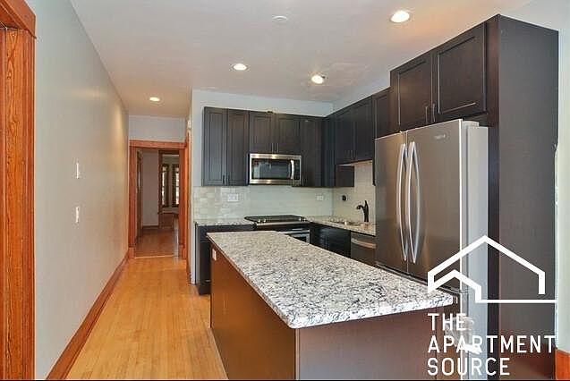 1st image of 3454 N Hoyne Ave