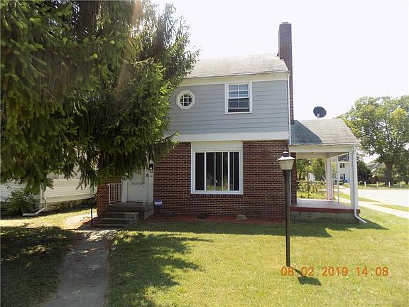2nd image of 149 W Parkwood Ave