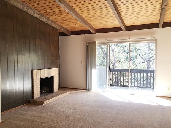 4th image of 915 E Blithedale Ave APT 4