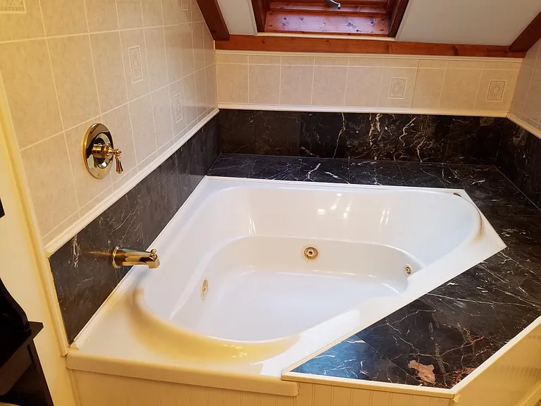 21 Ash St #4 — Photo 11