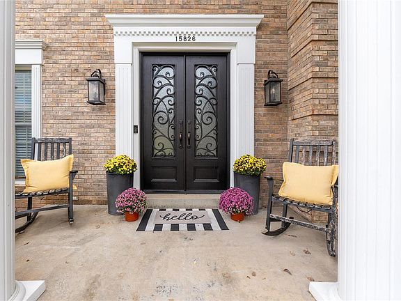 3rd image of 15826 Barons Way Dr